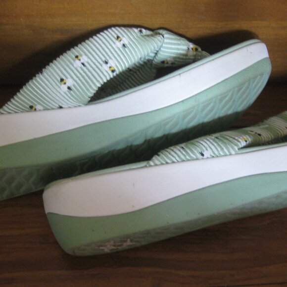 Cloudstepper by Clarks flip flops - Picture 6 of 6